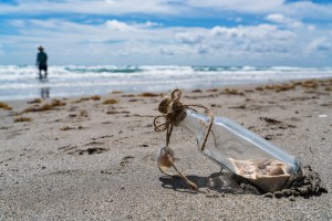 Une bouteille à la mer
